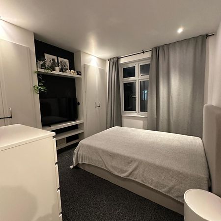Luxury Bedroom Excel 伦敦 外观 照片